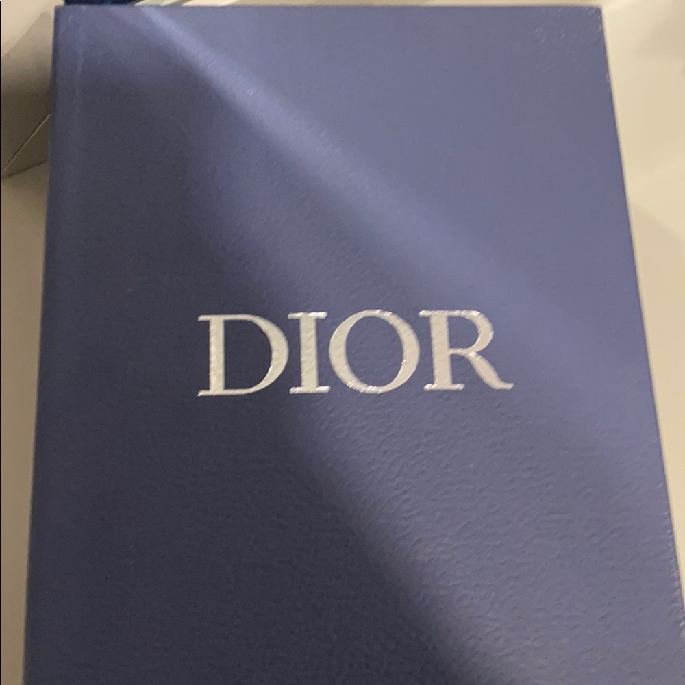 brand new dior size 9 never worn 100%authentic